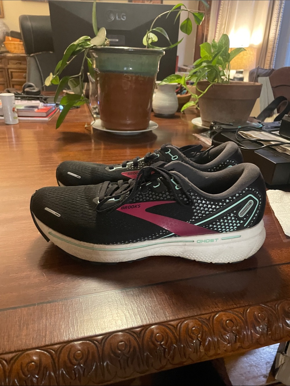 Brooks Women’s Ghost 14 Running Shoes — Black w/ Pink and Teal Sz 11